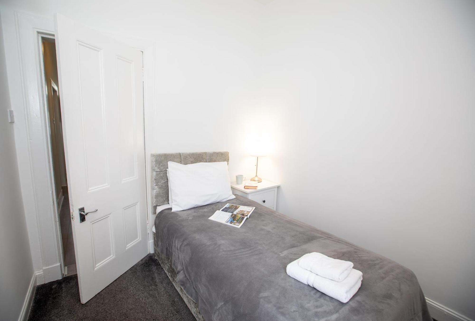 Glebe Street Apartment Leven  외부 사진